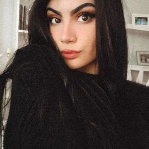 Meet your Posher, Mel